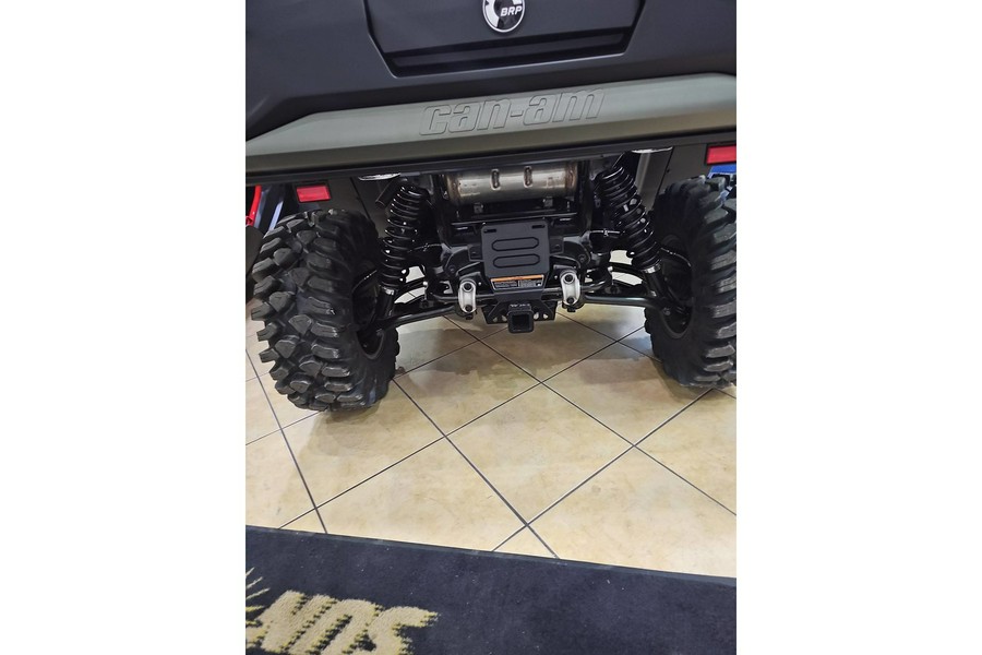 2026 Can-Am SSV DEF MAX XMR 65 HD11 GN 26 X mr with Half Doors HD11