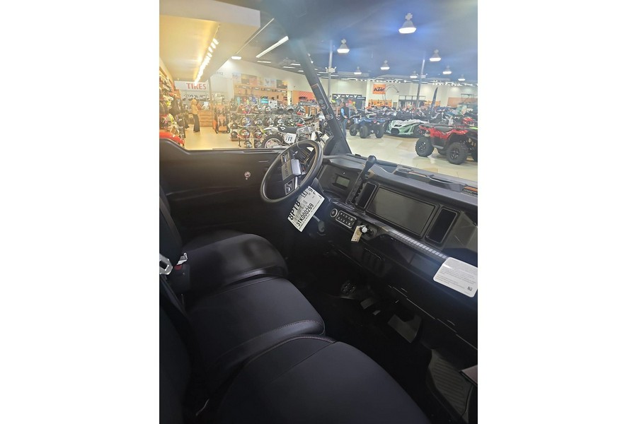 2026 Can-Am SSV DEF MAX XMR 65 HD11 GN 26 X mr with Half Doors HD11