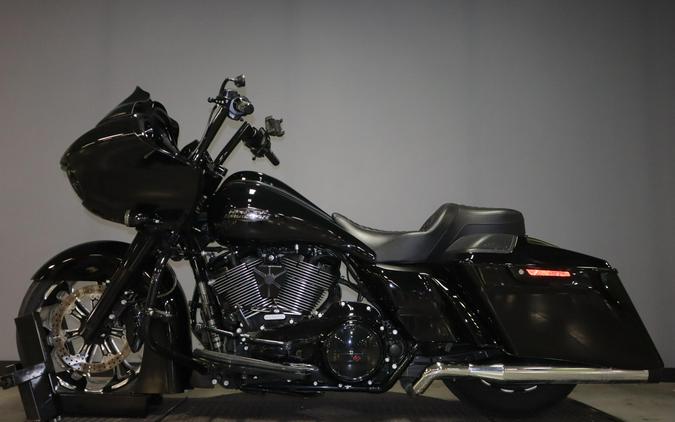 2017 Harley-Davidson Road Glide Special
