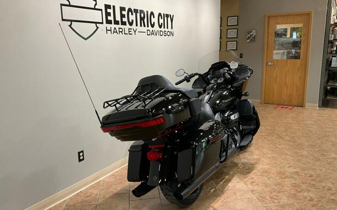 2024 Harley-Davidson Road Glide Limited Vivid Black FLTRK