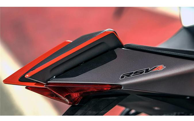 2022 RSV4 1100 - RED/SILVER - Aprilia