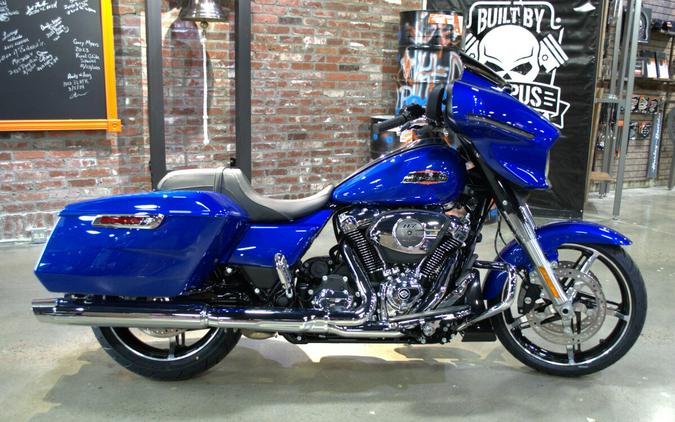 2024 Harley-Davidson Street Glide® Blue Burst