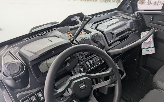2026 Can-Am® Defender PRO Limited HD10