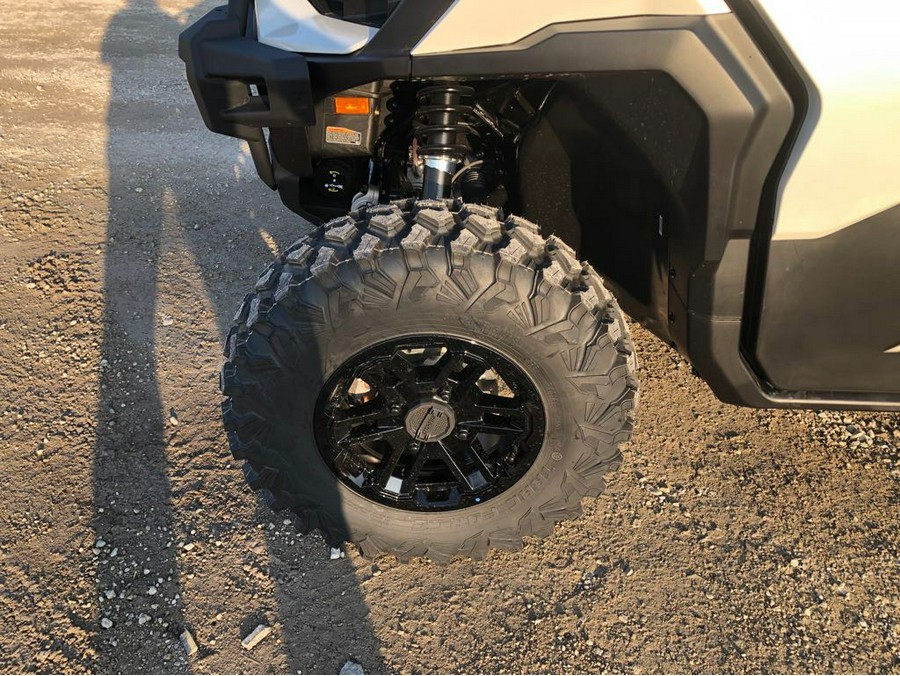 2026 Can-Am DEFENDER MAX LIMITED HD11