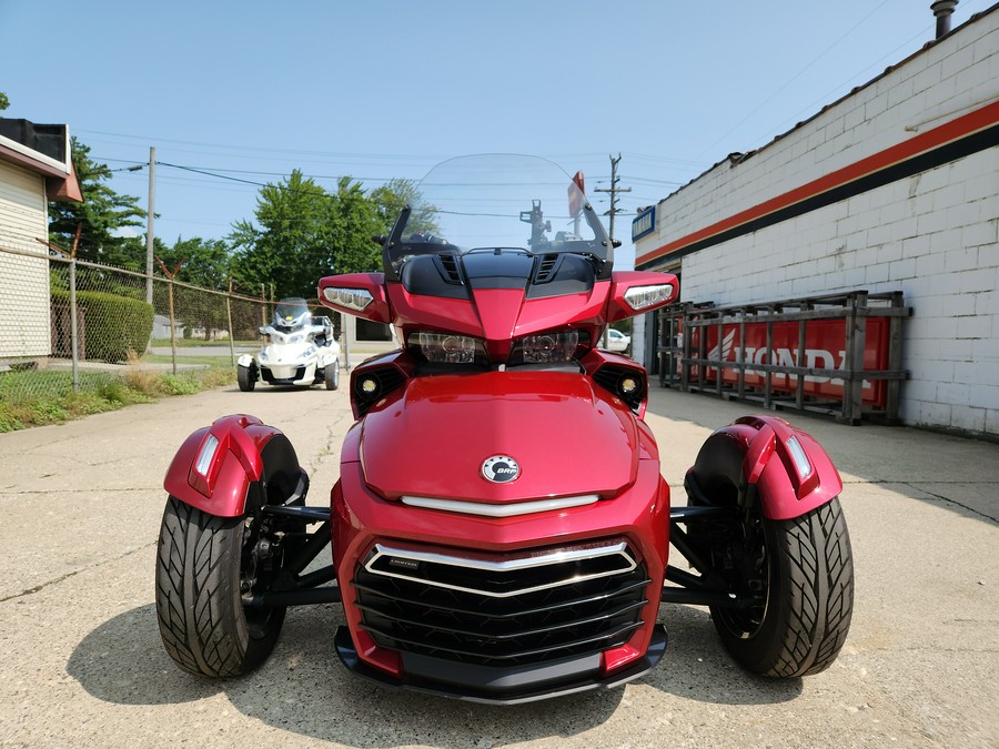 2016 Can-Am Spyder F3 SE6 Limited - FP8695