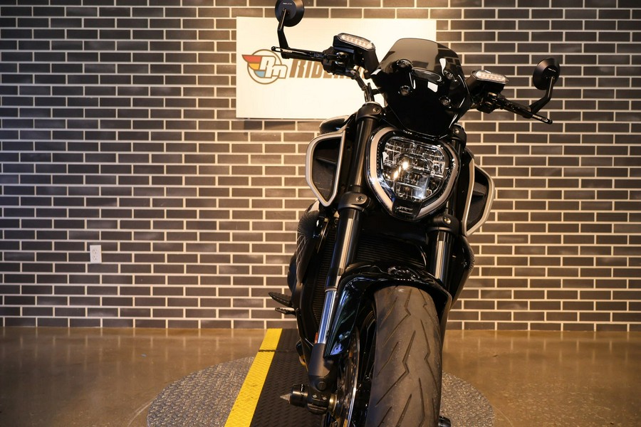 2024 Ducati Diavel V4-S