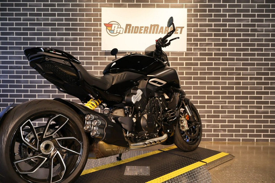 2024 Ducati Diavel V4-S