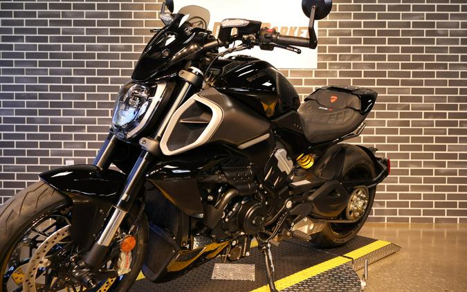 2024 Ducati Diavel V4-S