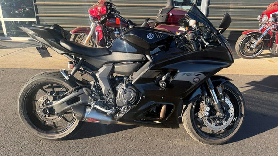 2025 Yamaha YZF R7