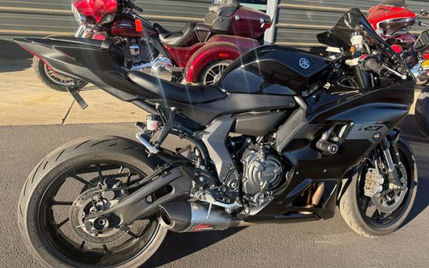 2025 Yamaha YZF R7