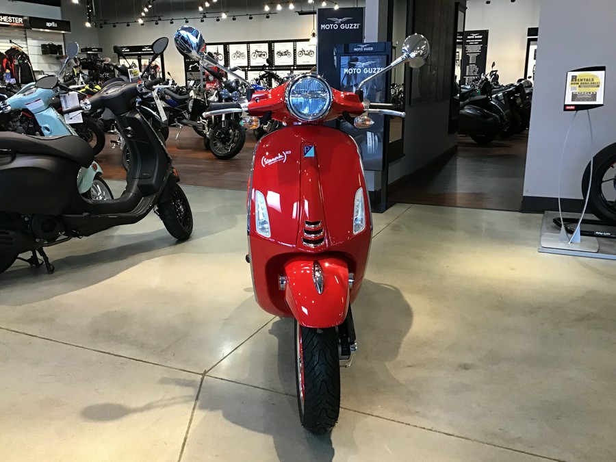 2023 Vespa Elettrica Red 70