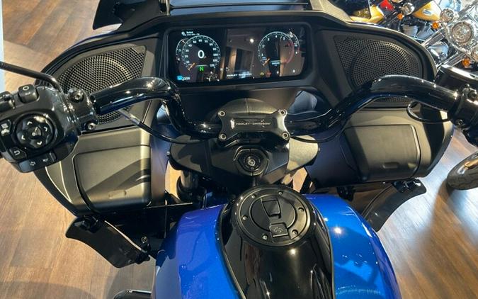 Harley-Davidson Road Glide® 2024 FLTRX T42-24 Blue Burst