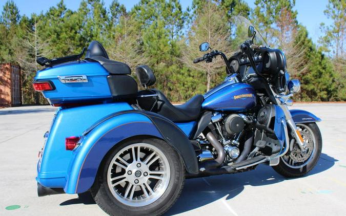 2017 Harley-Davidson® FLHTCUTG - Tri Glide® Ultra