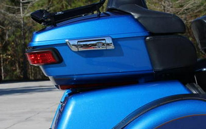 2017 Harley-Davidson® FLHTCUTG - Tri Glide® Ultra