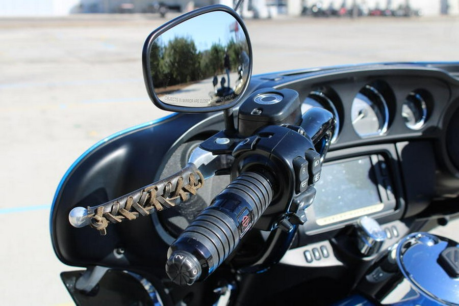 2017 Harley-Davidson® FLHTCUTG - Tri Glide® Ultra