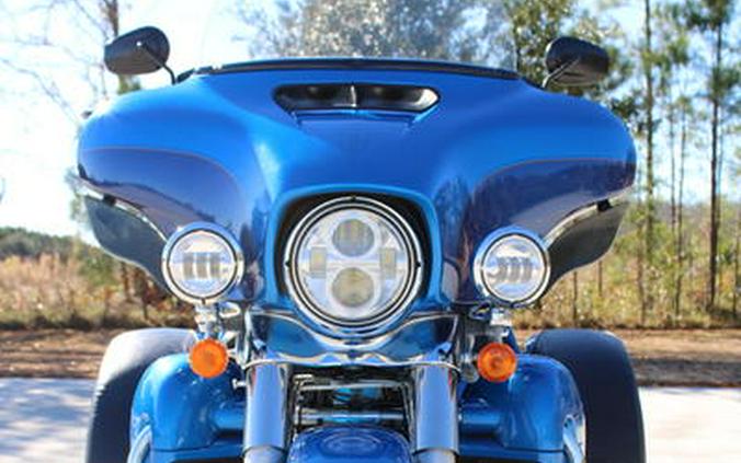 2017 Harley-Davidson® FLHTCUTG - Tri Glide® Ultra