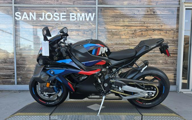 2026 BMW M 1000 RR