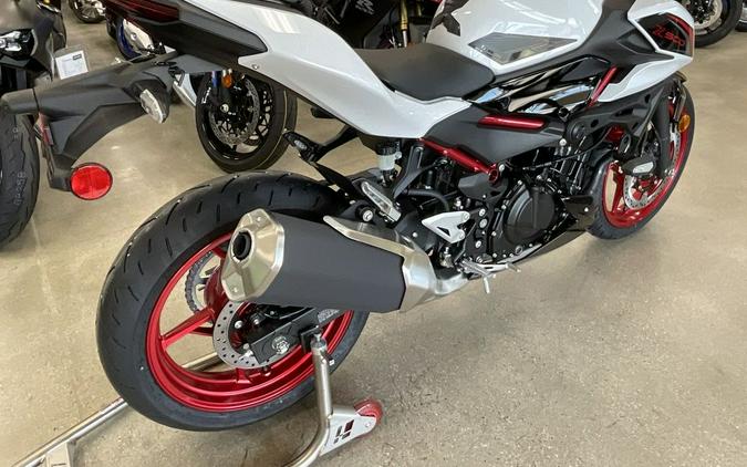 2026 Kawasaki Z500 SE ABS