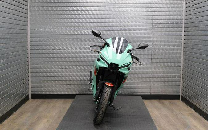 2026 YAMAHA YZFR3 ABS