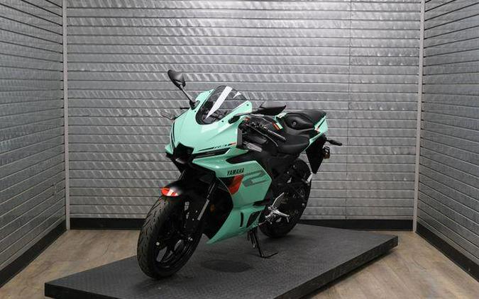 2026 YAMAHA YZFR3 ABS