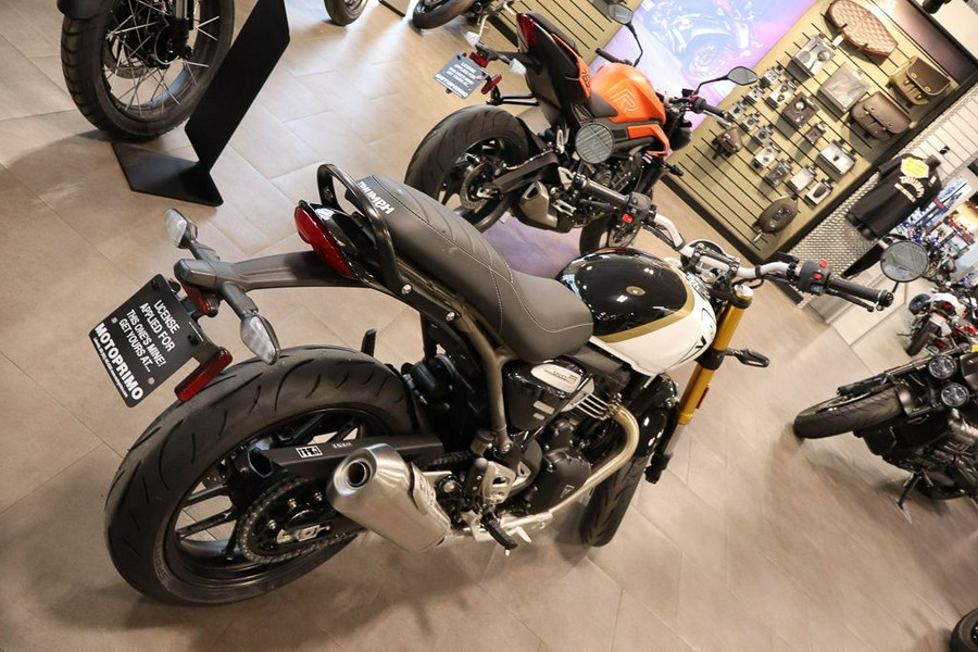 2026 Triumph Speed 400 Pearl Metallic White/Phantom Black