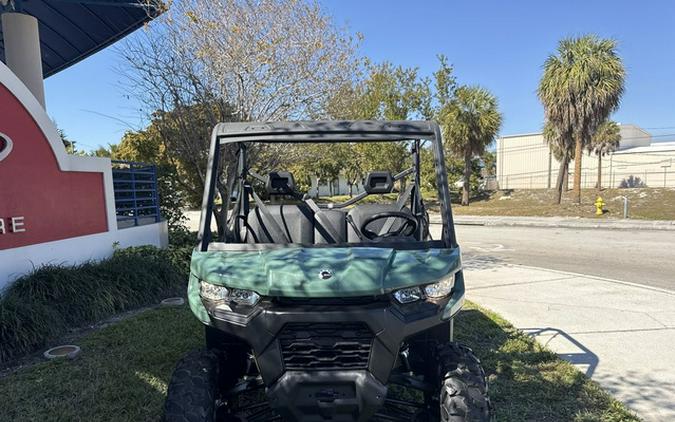 2025 Can-Am Defender DPS HD7 Compass Green