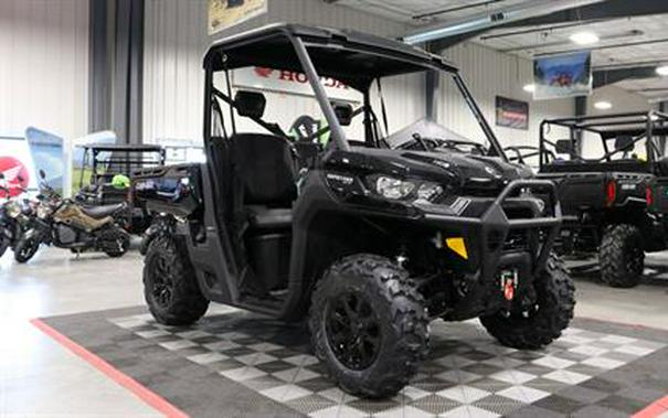 2024 Can-Am Defender XT HD9