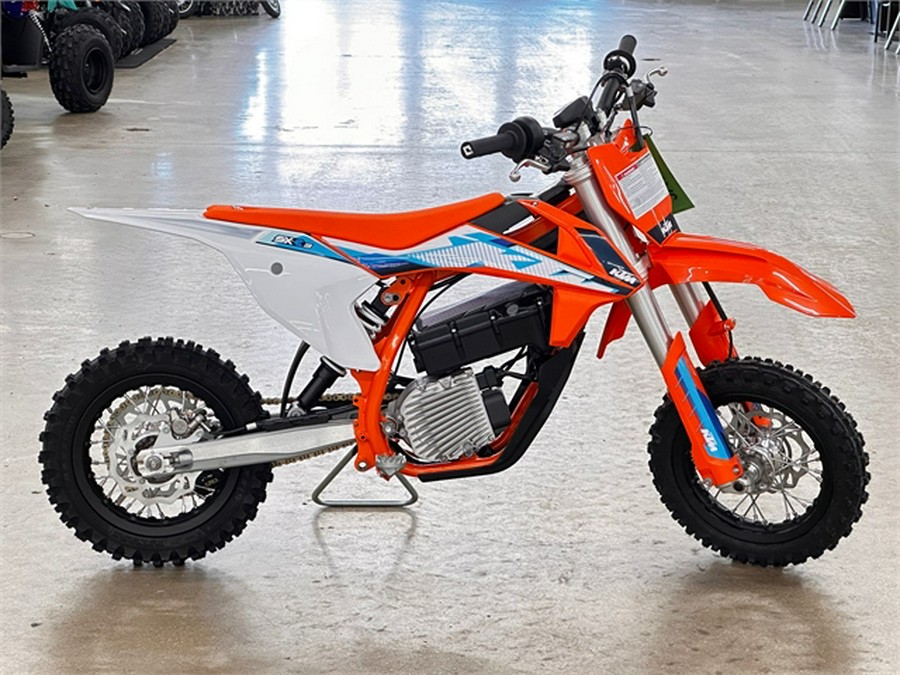 2024 KTM SX E 3