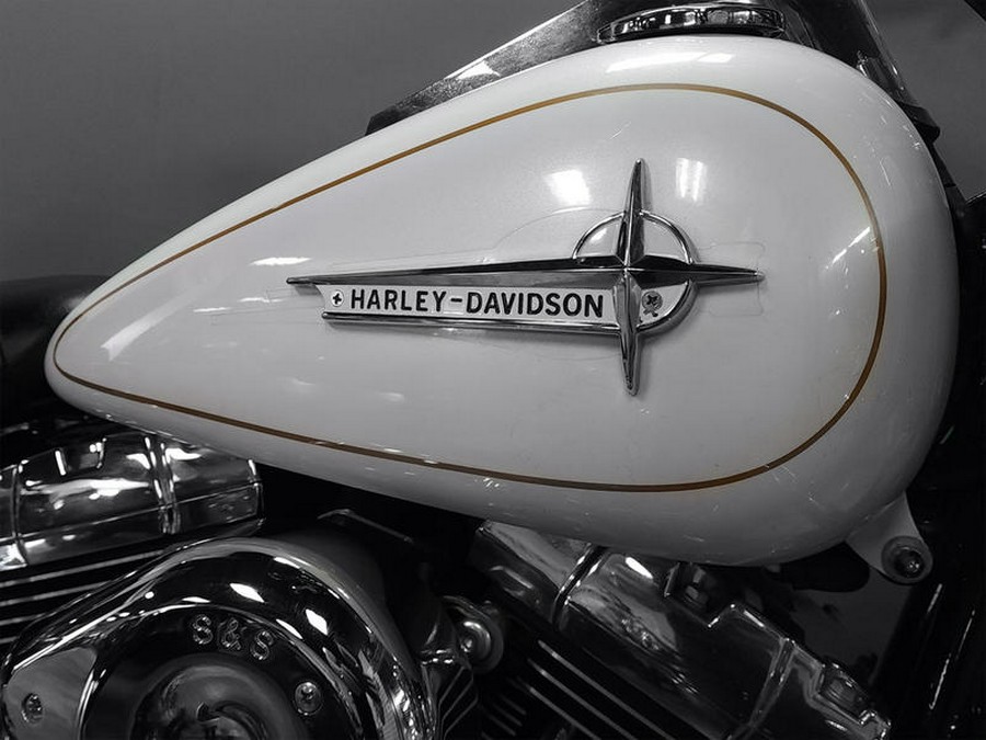 2008 Harley-Davidson® FLSTC - Heritage Softail®