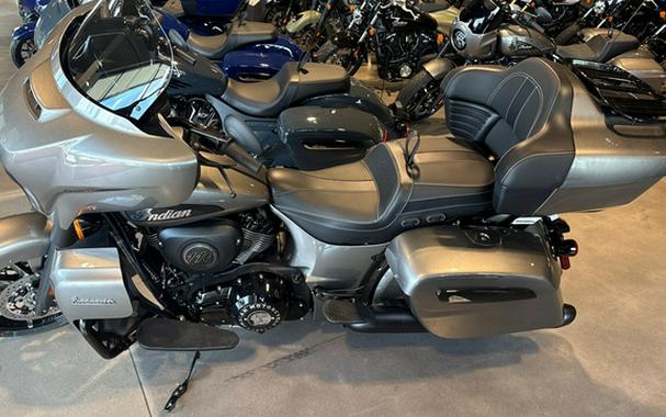 2025 Indian ROADMASTER DARK HORSE
