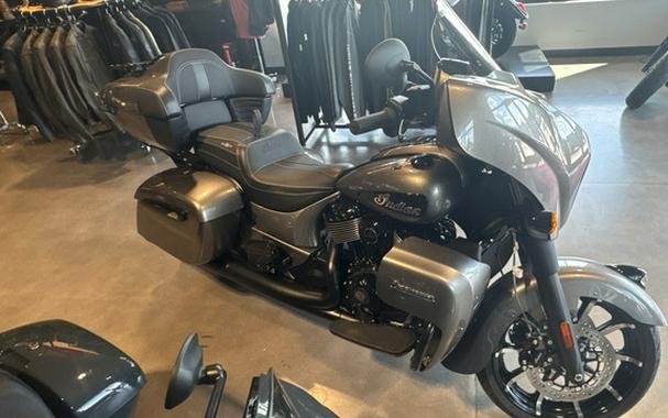 2025 Indian ROADMASTER DARK HORSE