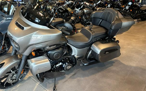 2025 Indian ROADMASTER DARK HORSE