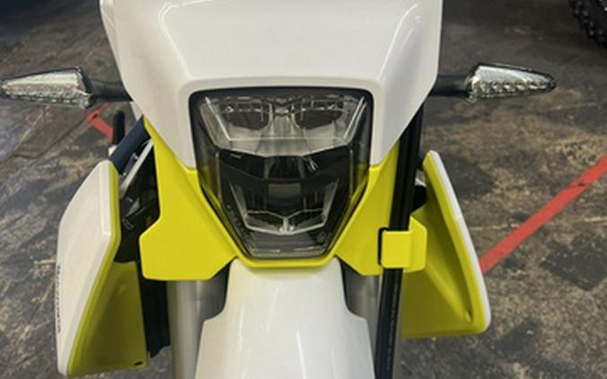 2027 Husqvarna Motorcycles Enduro 701
