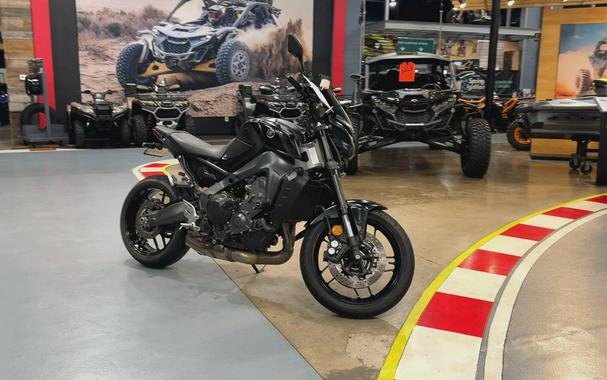 2022 Yamaha MT-09 CA