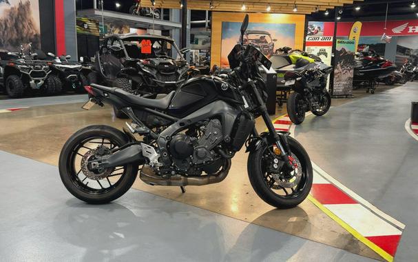 2022 Yamaha MT-09 CA