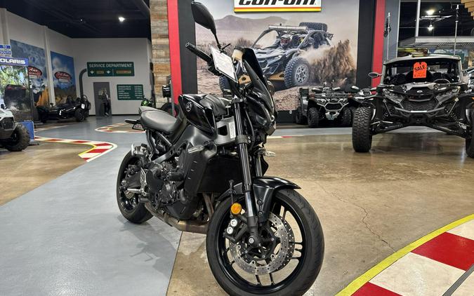 2022 Yamaha MT-09 CA