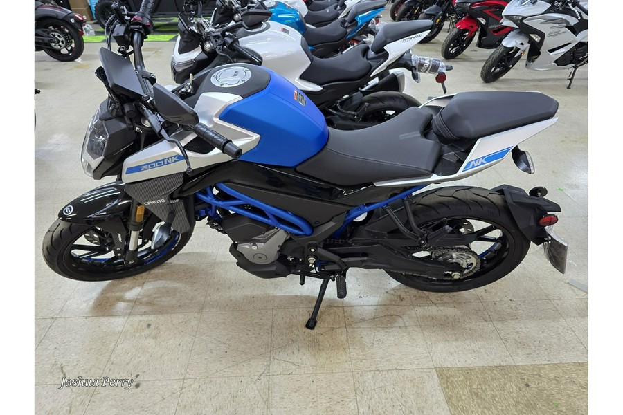 2023 CFMOTO 300NK