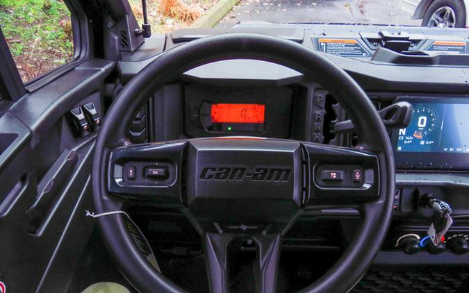 2026 Can-Am Defender MAX LONE STAR CAB HD11
