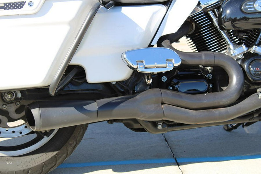 2017 Harley-Davidson® FLHXS - Street Glide® Special