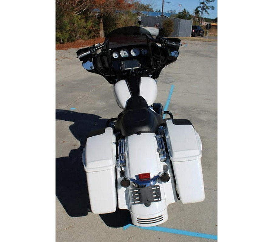 2017 Harley-Davidson® FLHXS - Street Glide® Special