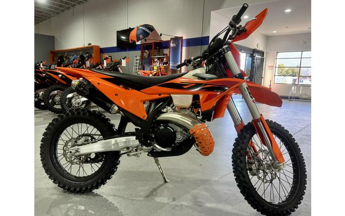 2025 KTM 300 XC - Excellent condition, no dealer fees!