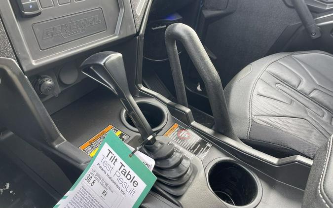 2026 Polaris® General XP 4 1000 Premium