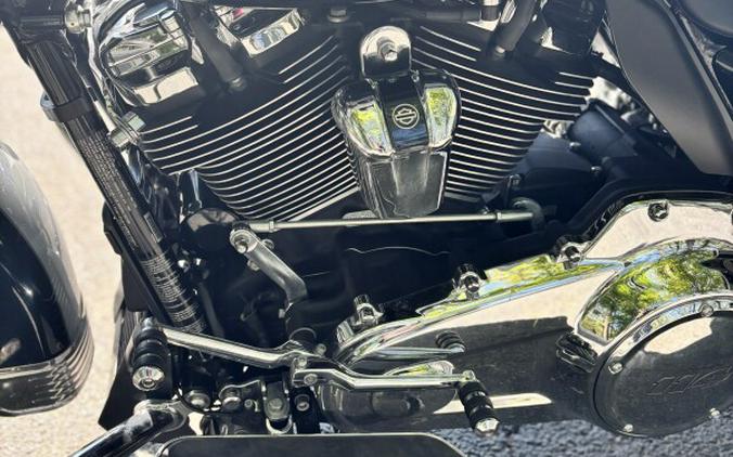 2022 FLHP Police Road King