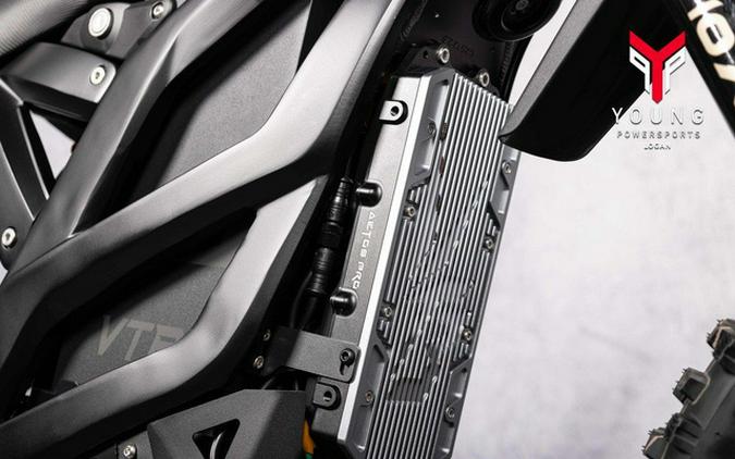 2026 Arctic Leopard XE Pro R