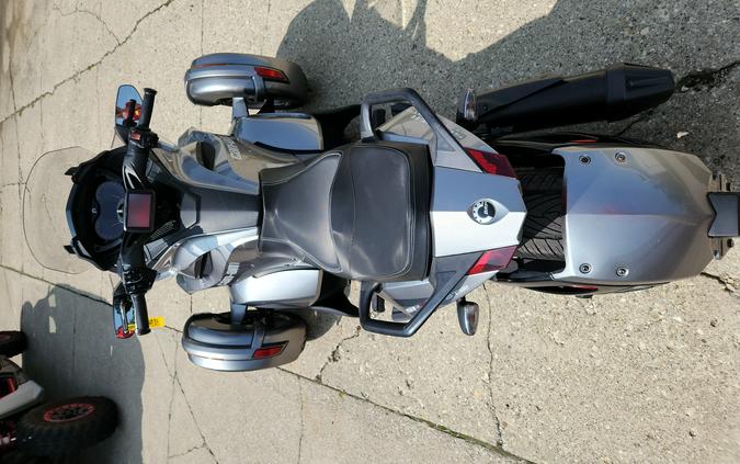 2013 Can-Am Spyder ST-S SM5 - FP8696