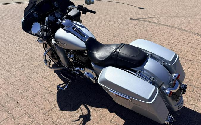 FLTRX 2023 Road Glide®