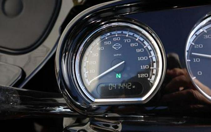 2015 Harley-Davidson CVO™ Road Glide® Ultra