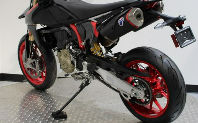 2027 Ducati Hypermotard 698 Mono Nera