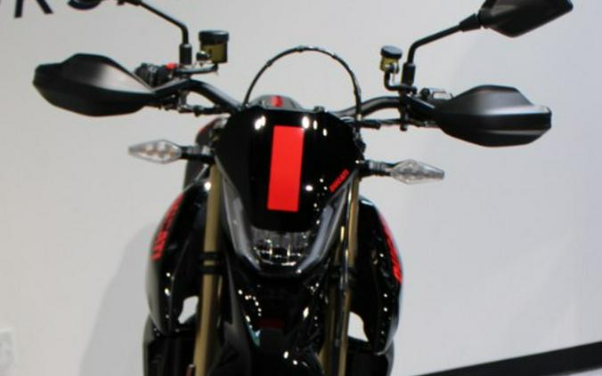 2027 Ducati Hypermotard 698 Mono Nera