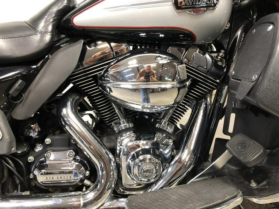 2010 Harley-Davidson® FLHTCU - Ultra Classic® Electra Glide